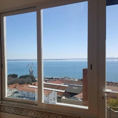 Tagus Sunrise In By Innkeeper * Lisboa